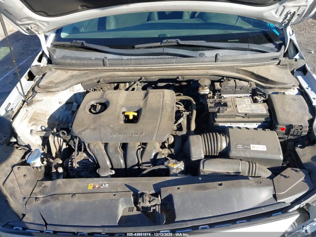 5NPD84LFXKH476490 Hyundai ELANTRA SEL
