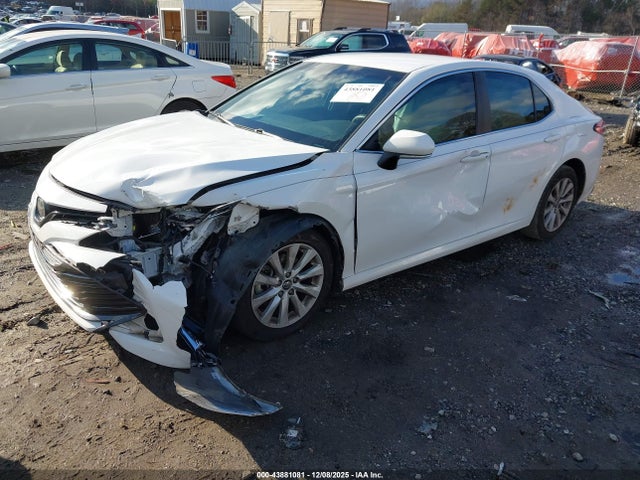 4T1B11HK5JU080886 Toyota CAMRY LE