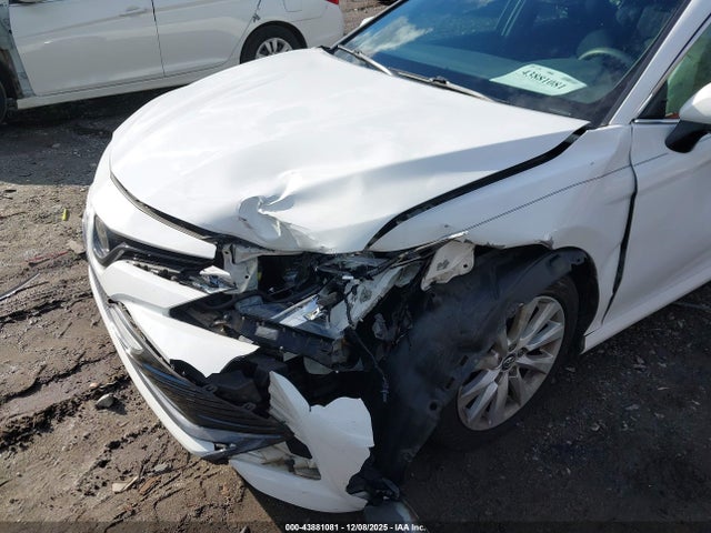 4T1B11HK5JU080886 Toyota CAMRY LE