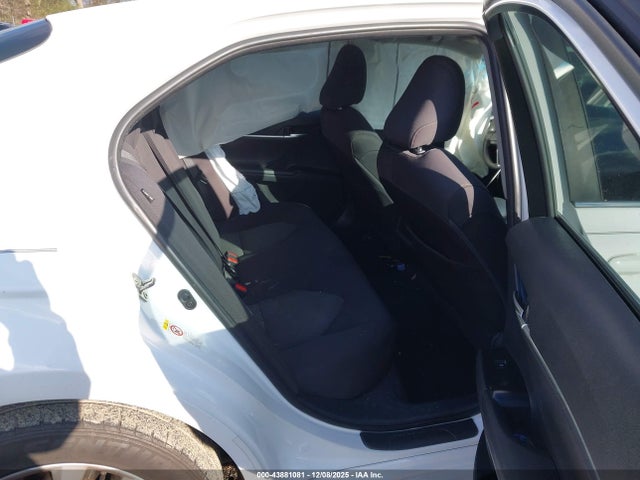 4T1B11HK5JU080886 Toyota CAMRY LE