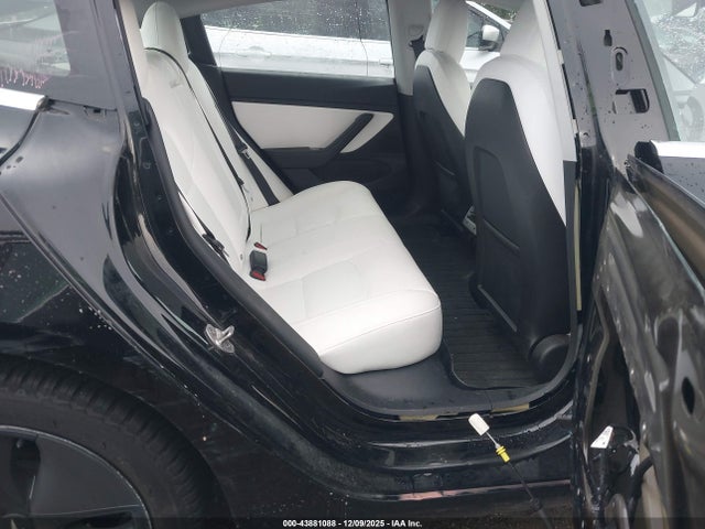 2018 TESLA MODEL 3 5YJ3E1EA2JF166402 Photo 7