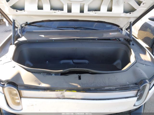 2023 RIVIAN R1S 7PDSGABA6PN017536 Photo 9