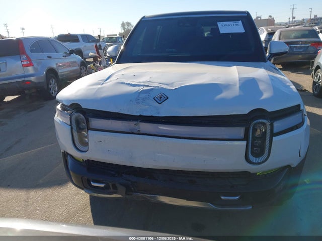 7PDSGABA6PN017536 Rivian R1s Adventure