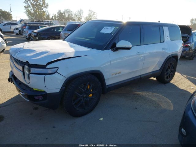 2023 RIVIAN R1S 7PDSGABA6PN017536 Photo 1