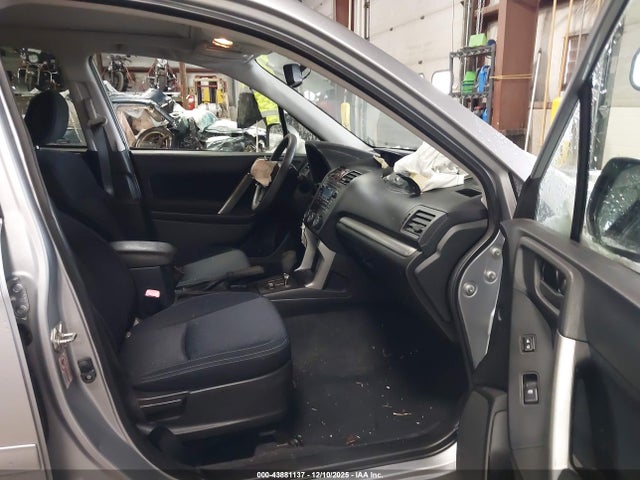 Продаж на аукціоні авто 2014 Subaru Forester 2.5i Premium, vin: JF2SJAEC5EH556927, номер лоту: 43881137