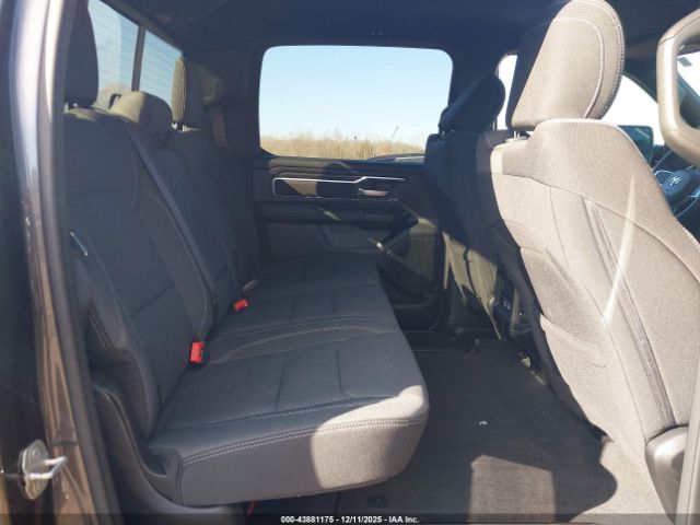 2023 RAM 1500 1C6SRFFT8PN700226 Photo 7