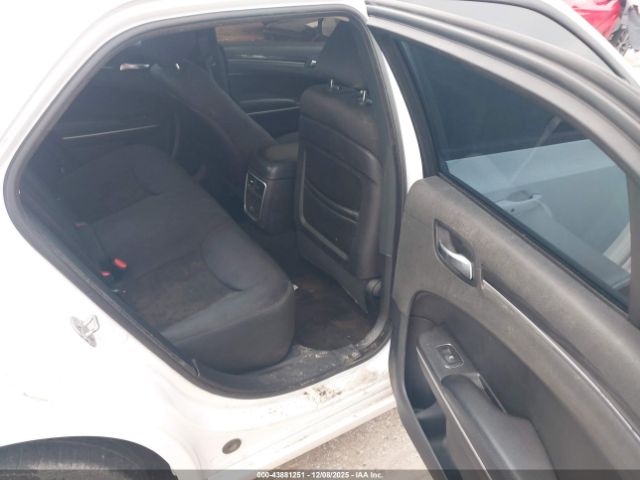 2019 CHRYSLER 300 2C3CCAAG1KH746059 Photo 7