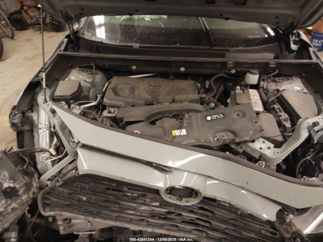 2019 TOYOTA RAV4 JTMP1RFV8KD501104 Photo 9