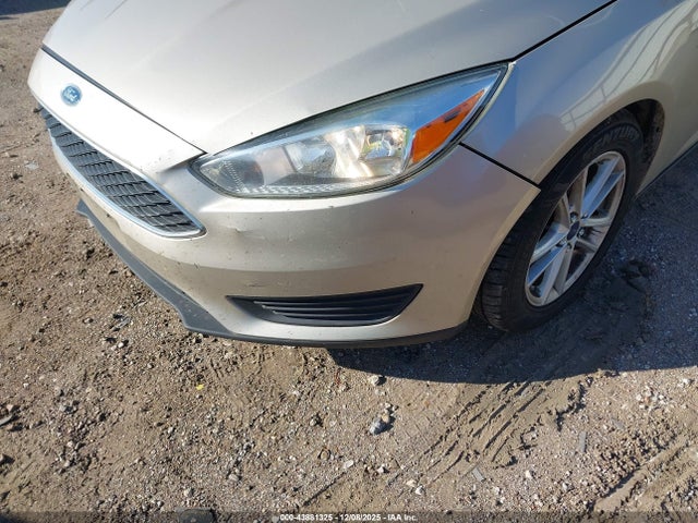 43881325 :رقم المزاد ، 1FADP3F23HL231790 vin ، 2017 Ford Focus Se مزاد بيع