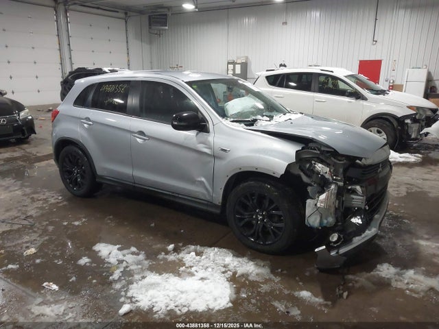 2017 MITSUBISHI OUTLANDER SPORT JA4AR3AU4HZ034585 Photo 0