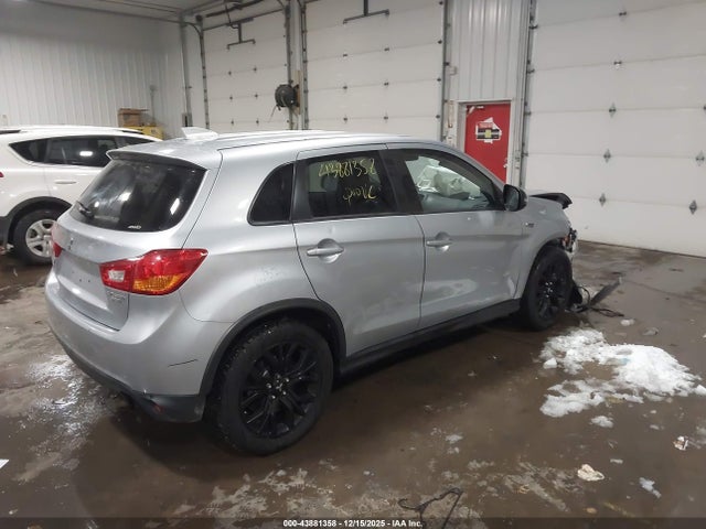 2017 MITSUBISHI OUTLANDER SPORT JA4AR3AU4HZ034585 Photo 3