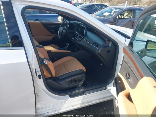 2022 LEXUS ES 300H 58ADA1C12NU015970 Photo 4