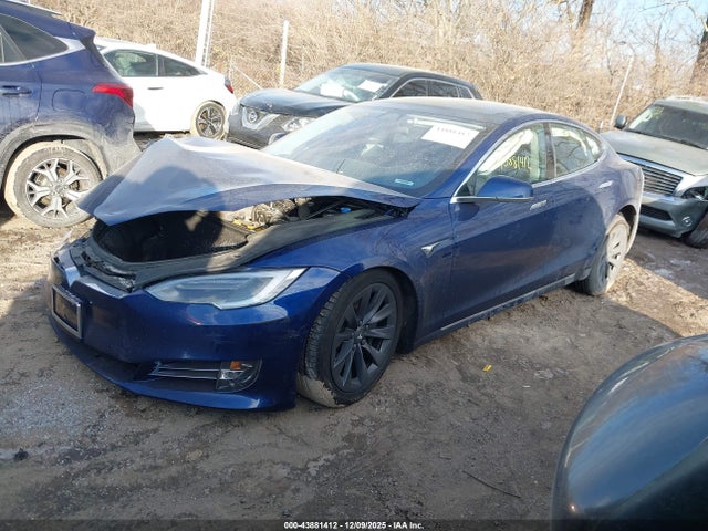 2018 TESLA MODEL S 5YJSA1E22JF282960 Photo 1