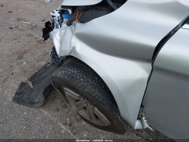 2017 VOLVO XC60 YV440MDUXH2016693 Photo 5