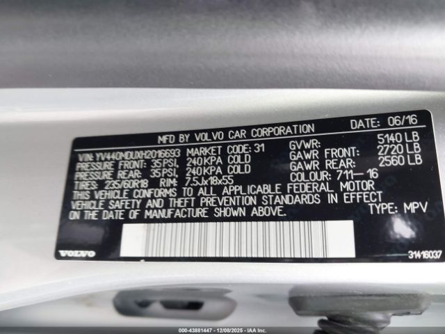 2017 VOLVO XC60 YV440MDUXH2016693 Photo 8