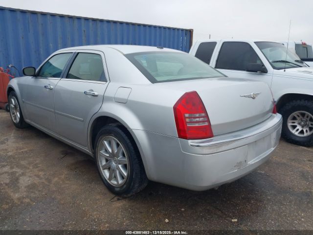 2007 CHRYSLER 300C 2C3KA63H17H884969 Photo 2