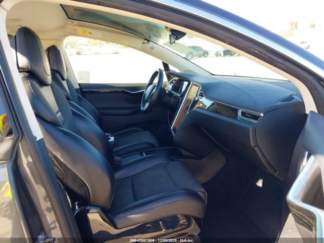2016 TESLA MODEL X 5YJXCBE28GF021119 Photo 4