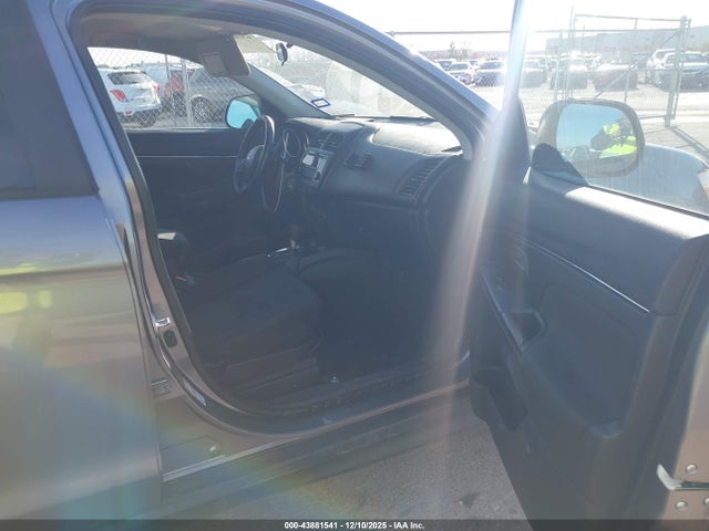 2015 MITSUBISHI OUTLANDER SPORT 4A4AP3AUXFE018576 Photo 4