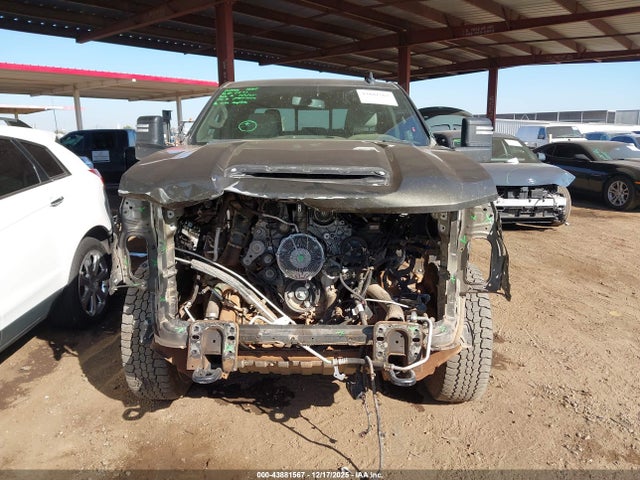 2GC4YNEY2P1711266 Chevrolet Silverado 2500hd 4wd Standard Bed Lt