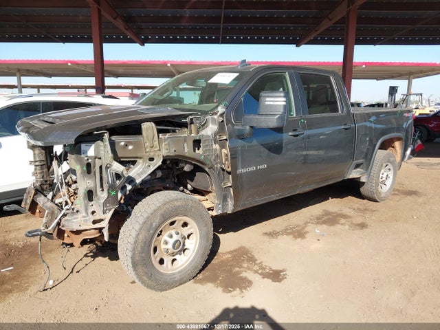 2GC4YNEY2P1711266 Chevrolet Silverado 2500hd 4wd Standard Bed Lt