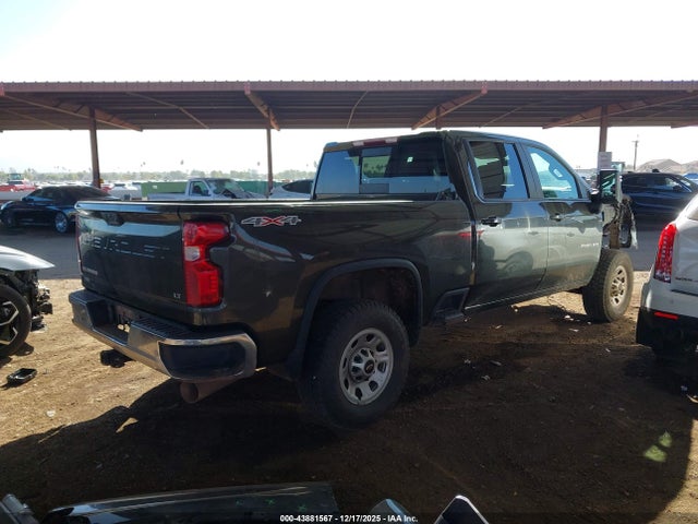 2GC4YNEY2P1711266 Chevrolet Silverado 2500hd 4wd Standard Bed Lt