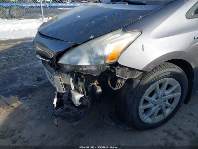 2013 TOYOTA PRIUS V JTDZN3EU3D3270706 Photo 5