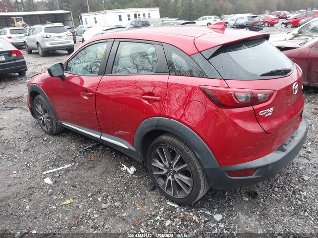 2018 MAZDA CX-3 JM1DKFD76J0311245 Photo 2