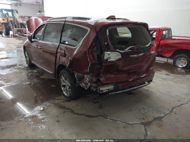 2017 CHRYSLER PACIFICA 2C4RC1BG8HR509382 Photo 2