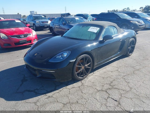 Auction sale of the 2017 Porsche 718 Boxster, vin: WP0CA2A80HS221690, lot number: 43881696