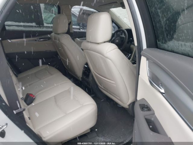 2018 CADILLAC XT5 1GYKNCRS2JZ187135 Photo 7