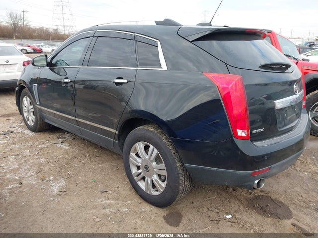 2016 CADILLAC SRX 3GYFNBE30GS529181 Photo 2