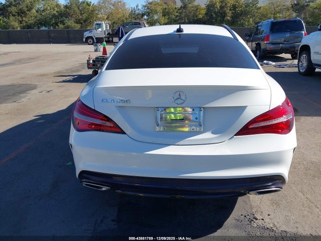 Mercedes-Benz CLA 250 2019 WDDSJ4EB1KN751451 Image 16