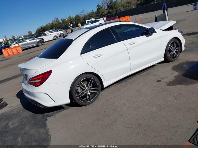 Mercedes-Benz CLA 250 2019 WDDSJ4EB1KN751451 Image 4