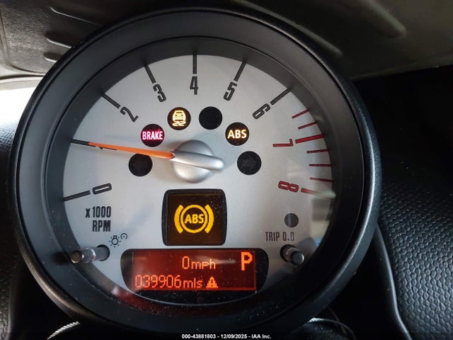 2014 MINI COUNTRYMAN WMWZB3C52EWR37072 Photo 6