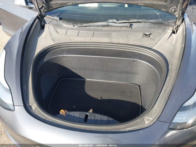 2018 TESLA MODEL 3 5YJ3E1EA7JF169067 Photo 9