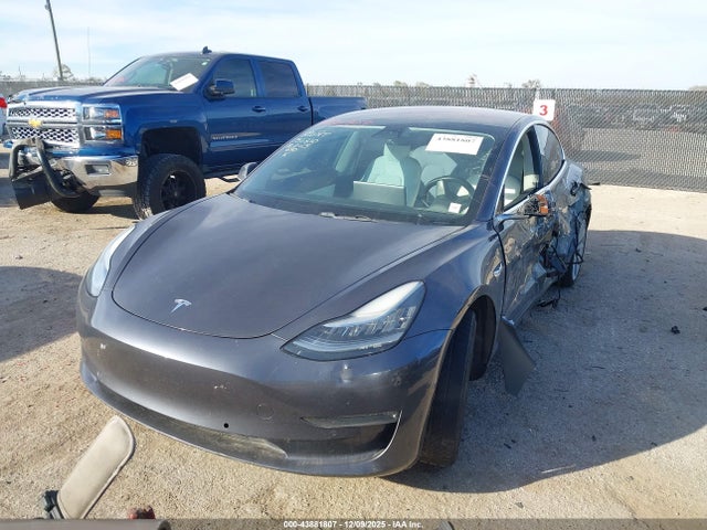 2018 TESLA MODEL 3 5YJ3E1EA7JF169067 Photo 1