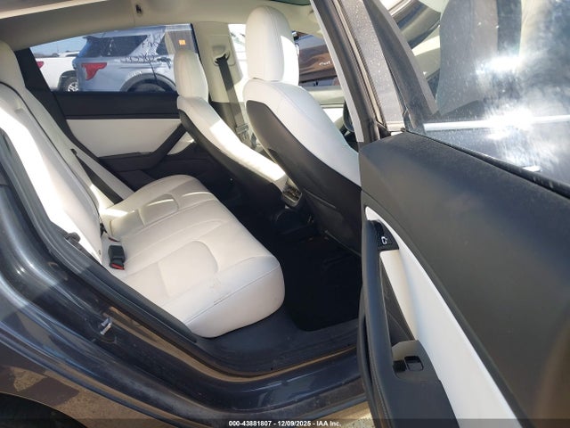 2018 TESLA MODEL 3 5YJ3E1EA7JF169067 Photo 7