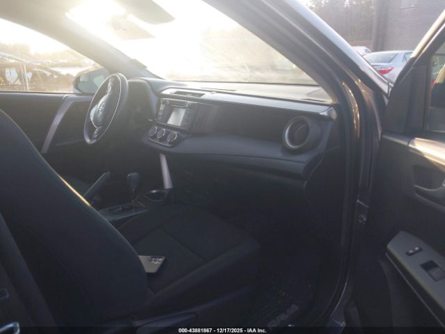 2018 TOYOTA RAV4 JTMBFREVXJJ745169 Photo 4