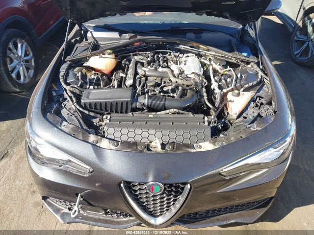 ZARFAMBN4K7603962 Alfa Romeo Giulia Ti Sport Rwd