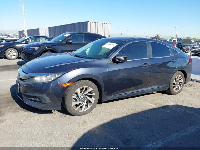 Honda CIVIC EX 2017 2HGFC2F78HH538083 Image 2