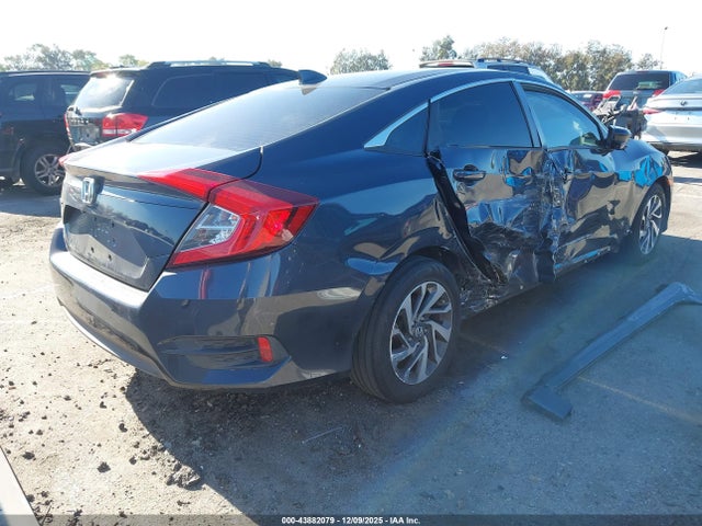 Honda CIVIC EX 2017 2HGFC2F78HH538083 Image 4