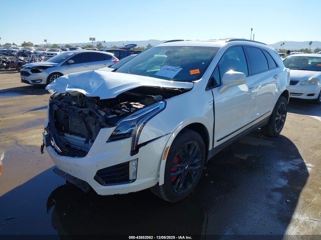 2022 CADILLAC XT5 1GYKNGRS7NZ128725 Photo 1
