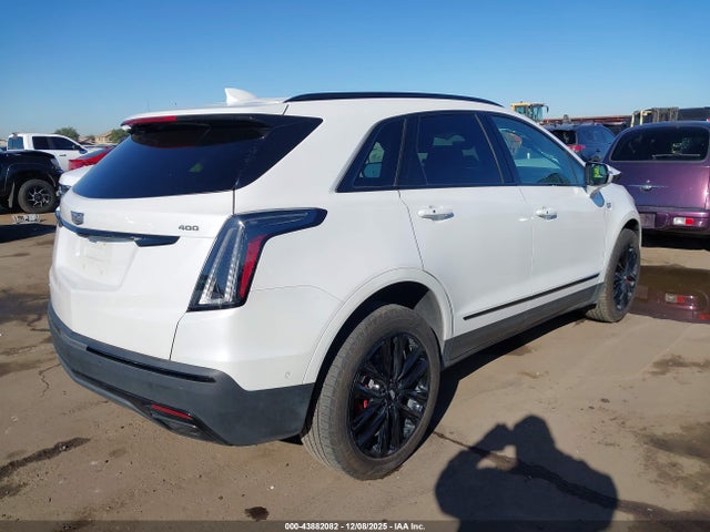 2022 CADILLAC XT5 1GYKNGRS7NZ128725 Photo 3