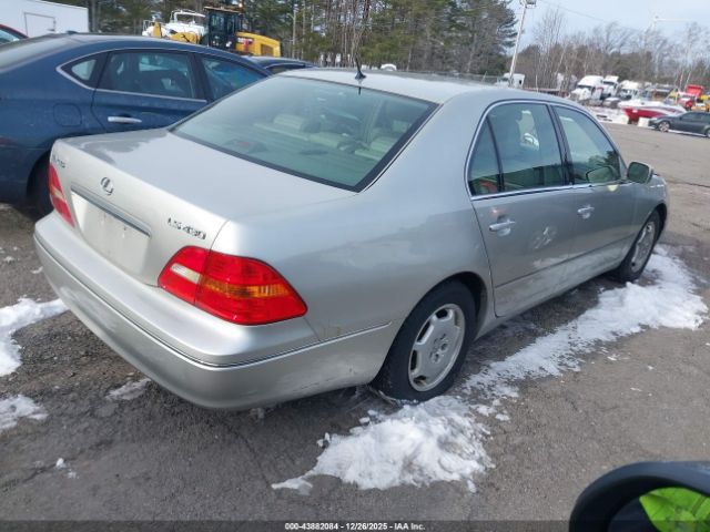 2002 LEXUS LS 430 JTHBN30F720076428 Photo 3