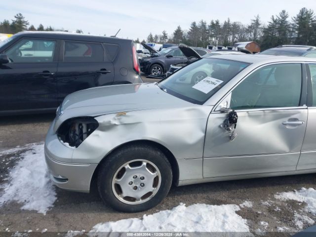 2002 LEXUS LS 430 JTHBN30F720076428 Photo 5