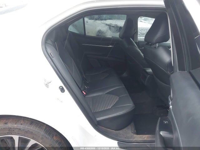 4T1B11HK3JU518370 Toyota CAMRY SE
