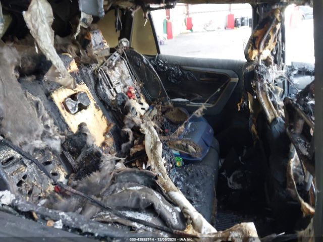 2023 TOYOTA RAV4 2T3P1RFV4PC359622 Photo 7