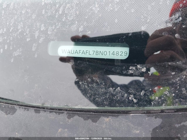 2011 AUDI A4 WAUAFAFL7BN014829 Photo 8