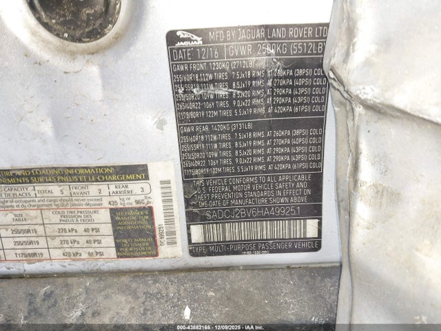 2017 JAGUAR F-PACE SADCJ2BV6HA499251 Photo 8