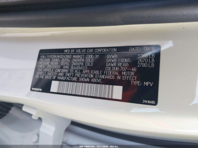 2019 VOLVO XC60 LYV102RK8KB242660 Photo 8